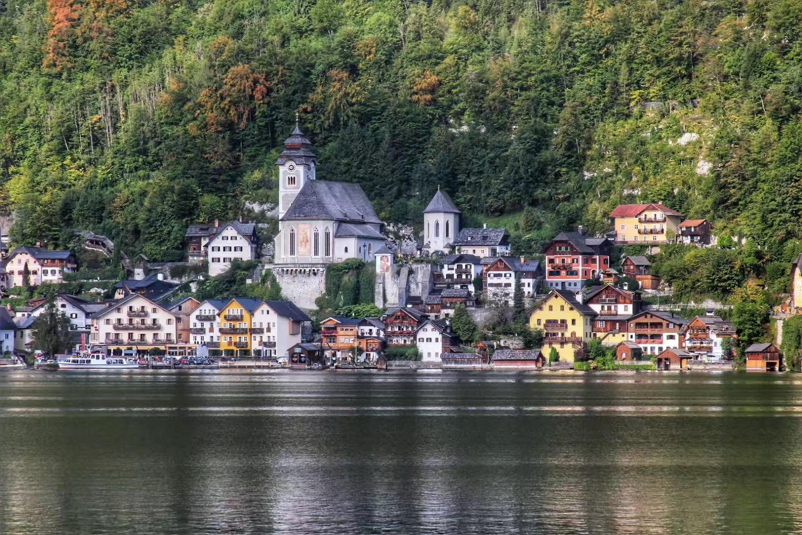 在遥远的东方，有一个被古老传说笼罩的小镇，名为馬後來。这里的人们世代相传着一个神秘的预言，据说在羊年特碼中，会有奇迹发生。这个预言如同一个未解之谜，吸引着无数好奇的心灵前来探寻。馬後來羊特碼中