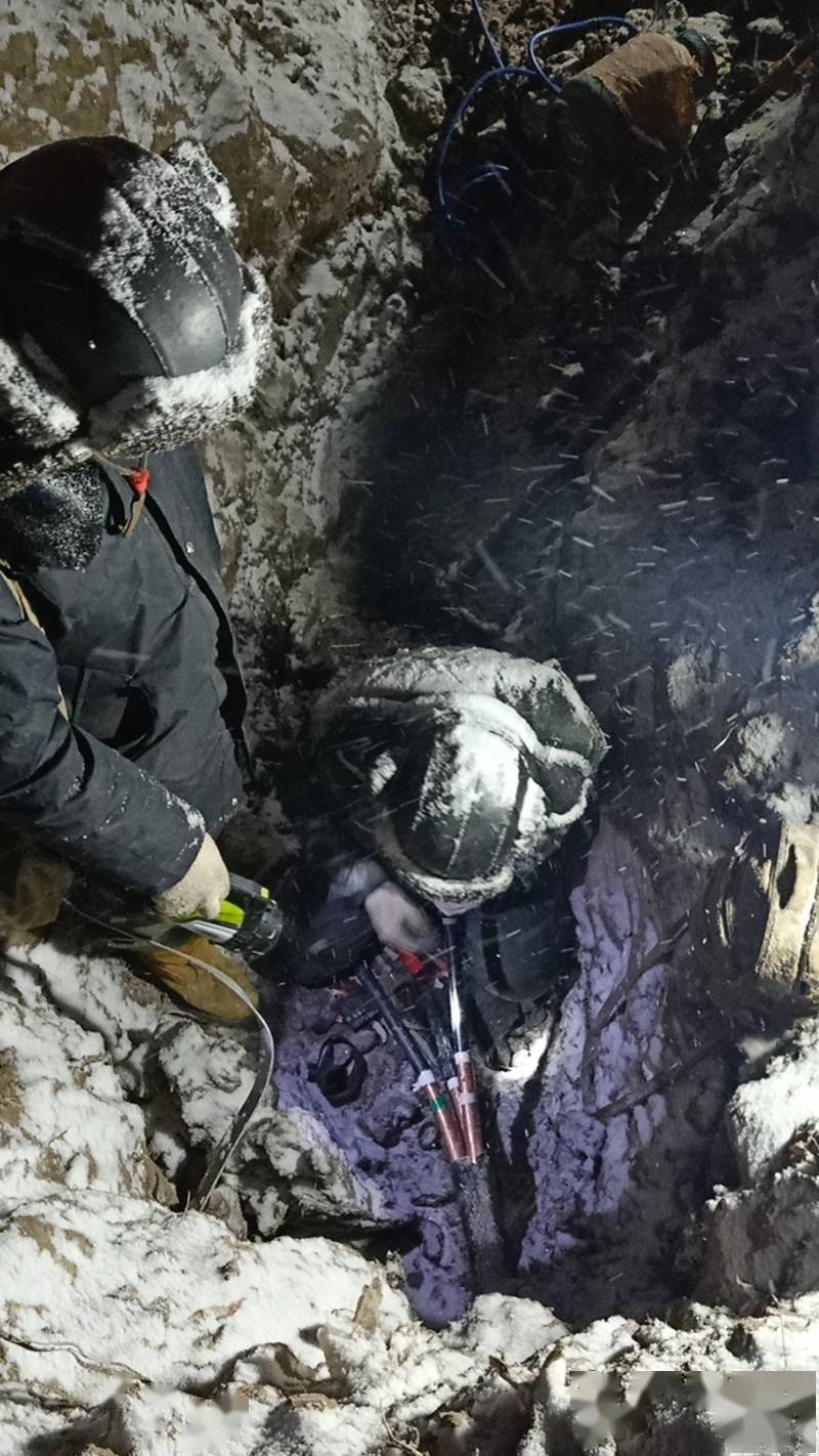 老骥伏枥志千里，血点沙场腹内饿-老骥伏枥志千里，血点沙场腹内饿