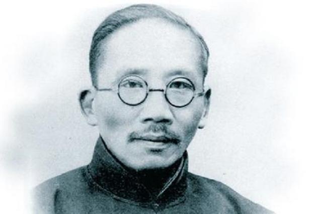 在古老的华夏大地上，流传着一段跨越时空的传奇故事。故事的主角是一位名叫林逸的少年，他自幼便对天文、地理、历史充满了浓厚的兴趣。每当夜深人静之时，林逸总会仰望满天繁星，心中充满了对未知世界的向往。三九天涯共此時