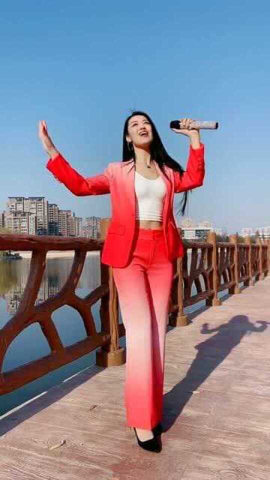 红人当红走天涯，五百年中出圣贤