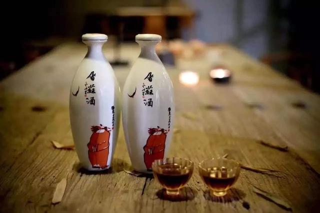 满面春风一酒脱，二二四里好三奇-满面春风一酒脱，二二四里好三奇