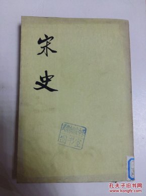 在古老的华夏大地上，流传着一段关于智慧与勇气的传奇故事。这个故事发生在一个名为二二镇的地方，这里的人们以智慧和勤劳著称，而故事的主角，是一个名叫二二的少年。二二复开二五胜